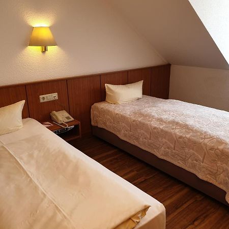 ארפורט Hotel Weisser Schwan מראה חיצוני תמונה