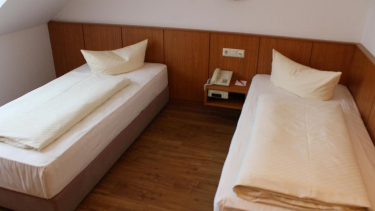 ארפורט Hotel Weisser Schwan מראה חיצוני תמונה