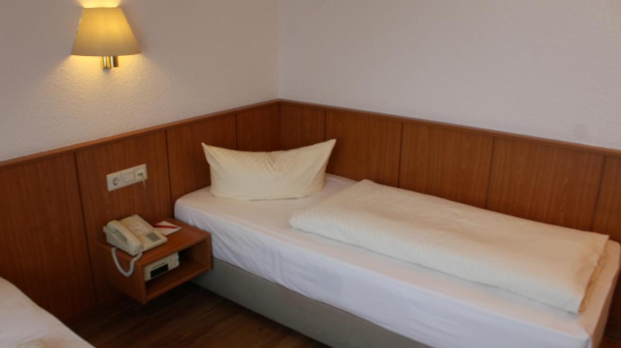 ארפורט Hotel Weisser Schwan מראה חיצוני תמונה