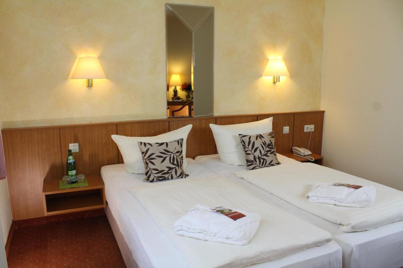 ארפורט Hotel Weisser Schwan מראה חיצוני תמונה
