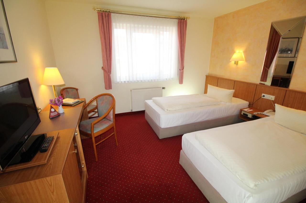 ארפורט Hotel Weisser Schwan מראה חיצוני תמונה