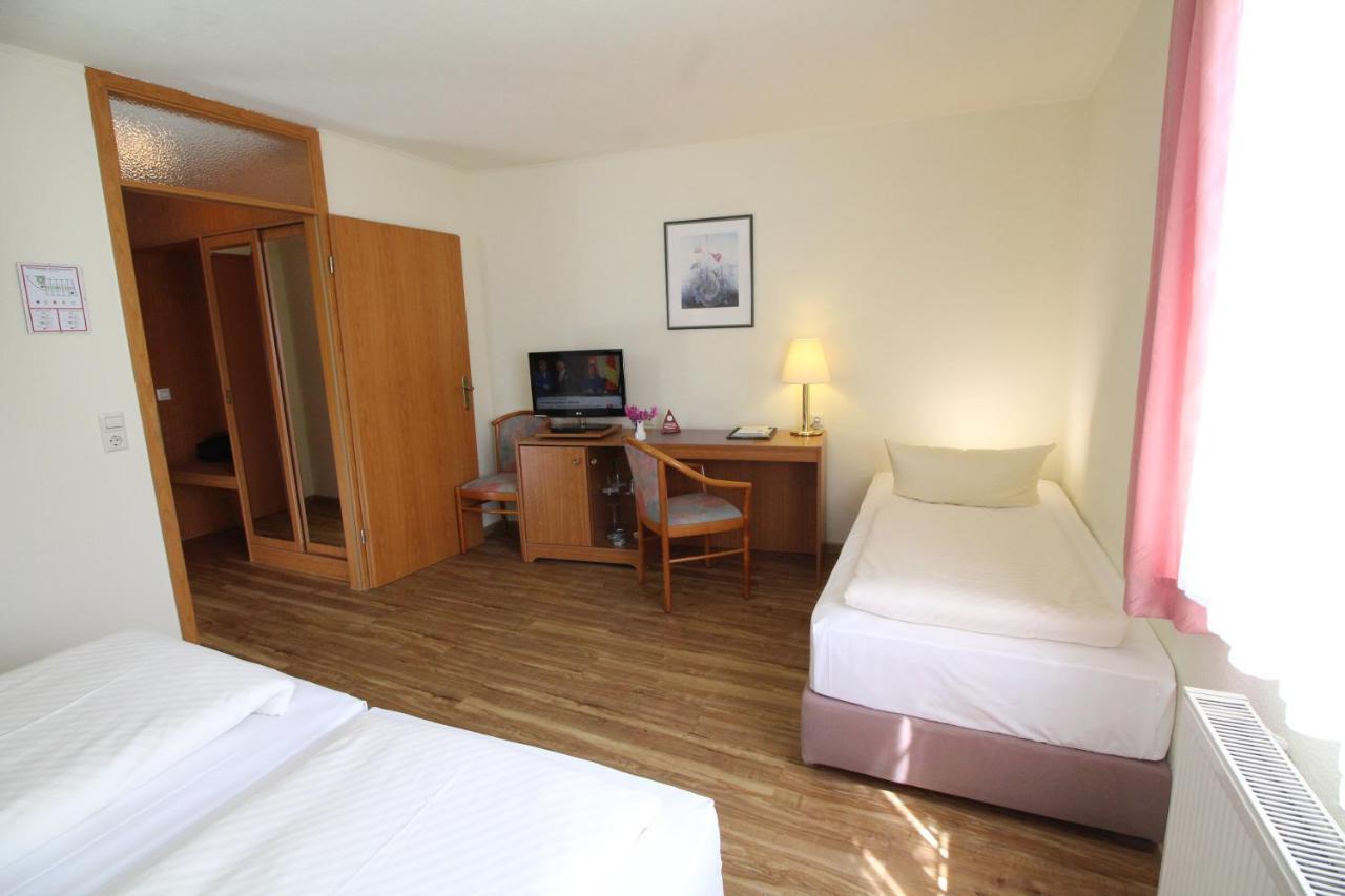 ארפורט Hotel Weisser Schwan מראה חיצוני תמונה
