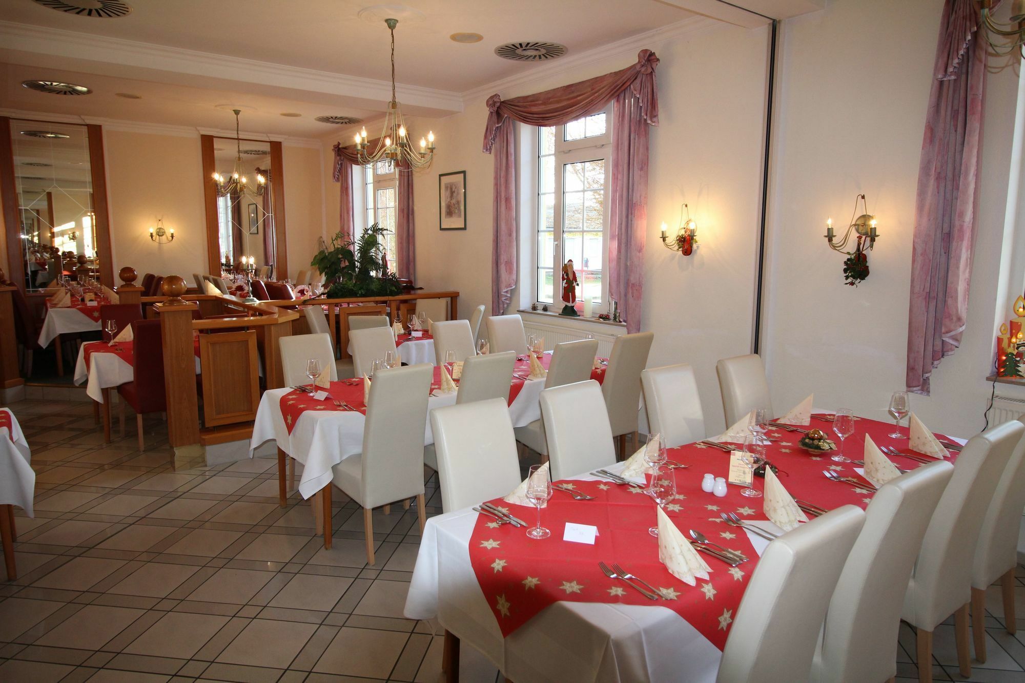 ארפורט Hotel Weisser Schwan מראה חיצוני תמונה